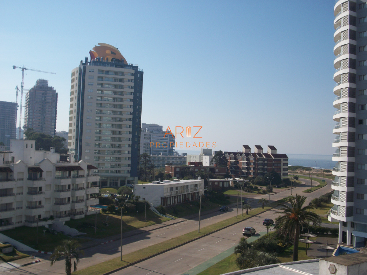 Apartamento ID.2338 - VENTA MUY BUEN PRECIO 2 DORMITORIOS Y MEDIO FOREST TOWER 