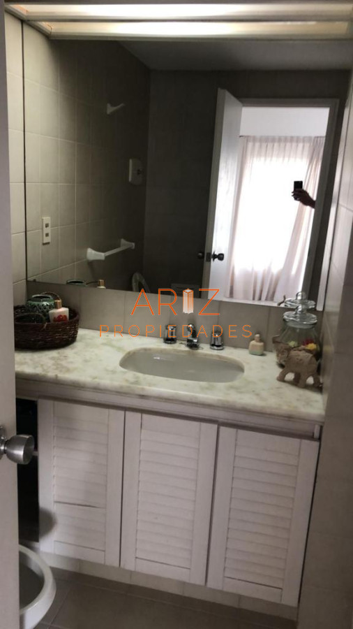 Apartamento ID.2399 - VENTA APARTAMENTO PENINSULA PUNTA DEL ESTE 2 DORMITORIOS 2 BAÑOS VISTA A LA MANSA 