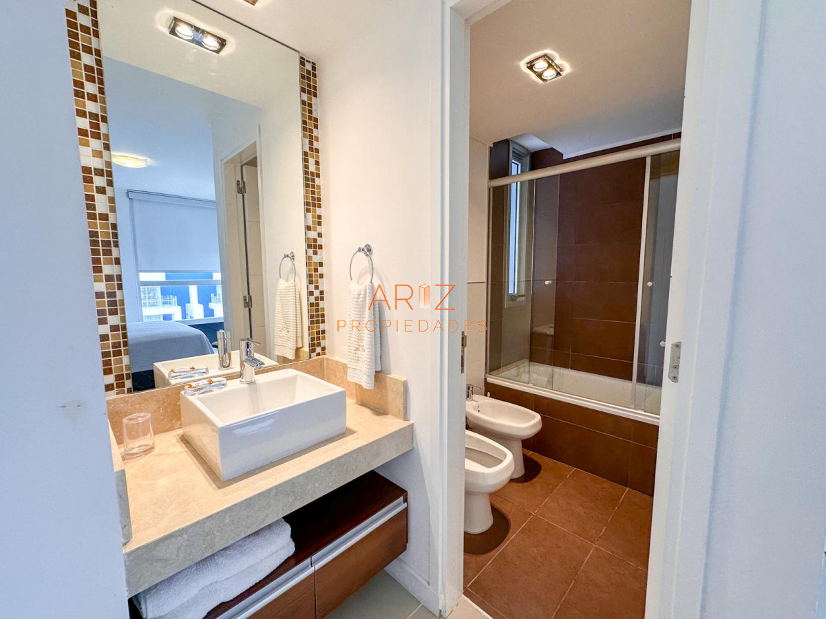 Apartamento ID.2144 - VENTA APARTAMENTO 3 DORMITORIOS 2 BAÑOS PUNTA DEL ESTE A PASOS DE LA BRAVA TODOS LOS SERVICIOS
