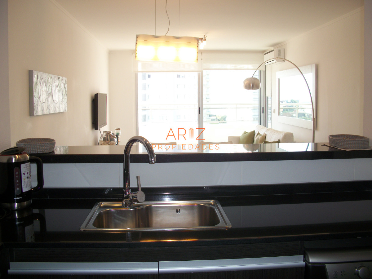 Apartamento ID.2338 - VENTA MUY BUEN PRECIO 2 DORMITORIOS Y MEDIO FOREST TOWER 