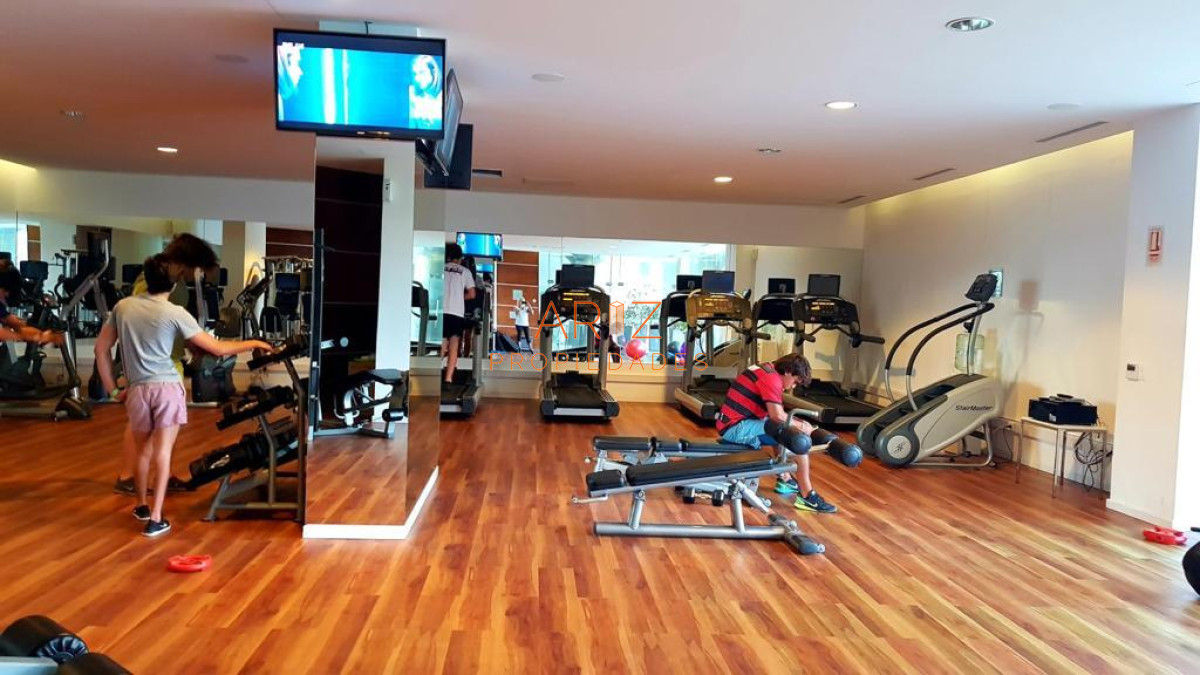 Apartamento ID.1681 - VENTA EN OPORTUNIDAD 2 DORMITORIOS 2 BAÑOS UNICO CON 2 GARAGES PUNTA DEL ESTE BRAVA