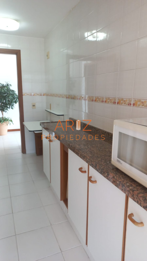 Apartamento ID.2268 - VENTA OPORTUNIDAD Pent House 2 dormitorios frente al mar Playa Brava