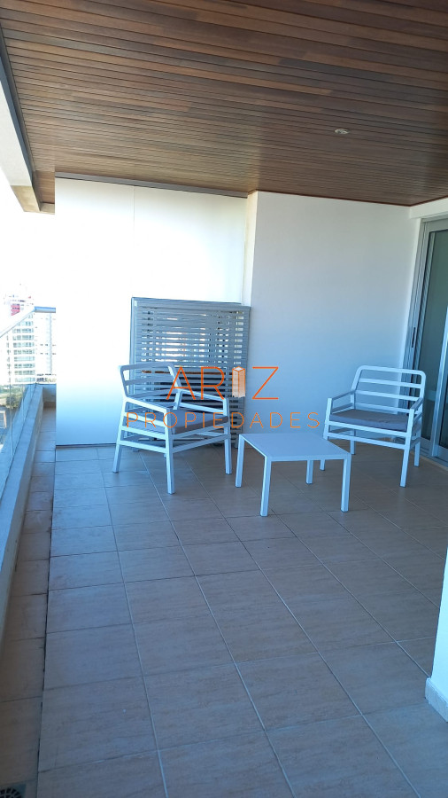 Apartamento ID.2160 - Hermoso apartamento con vista a Playa Brava GRANDES AMBIENTES 3 SUITES PUNTA DEL ESTE