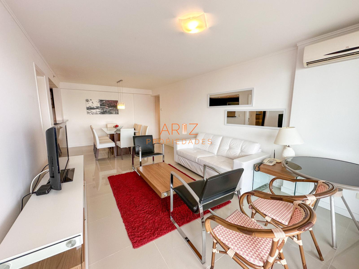 Apartamento ID.2144 - VENTA APARTAMENTO 3 DORMITORIOS 2 BAÑOS PUNTA DEL ESTE A PASOS DE LA BRAVA TODOS LOS SERVICIOS