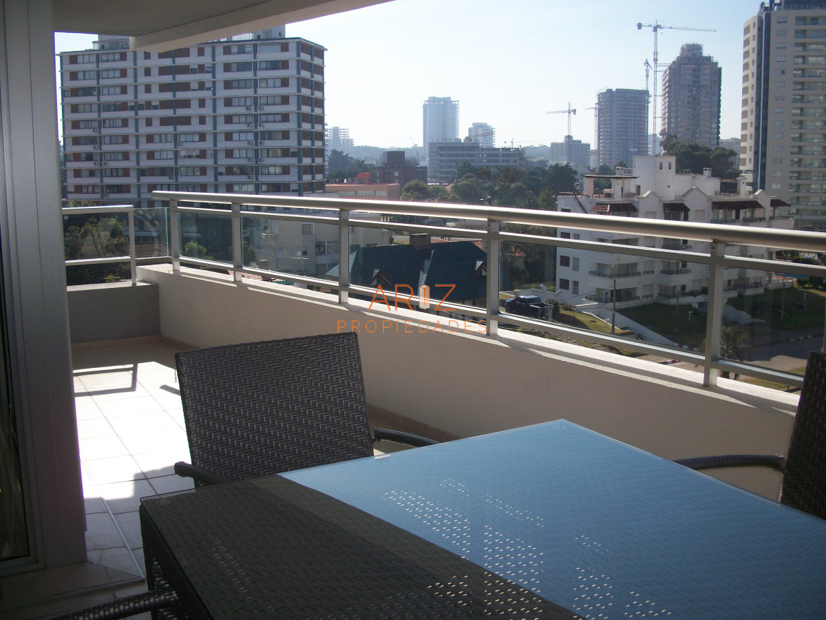 Apartamento ID.2338 - VENTA MUY BUEN PRECIO 2 DORMITORIOS Y MEDIO FOREST TOWER 