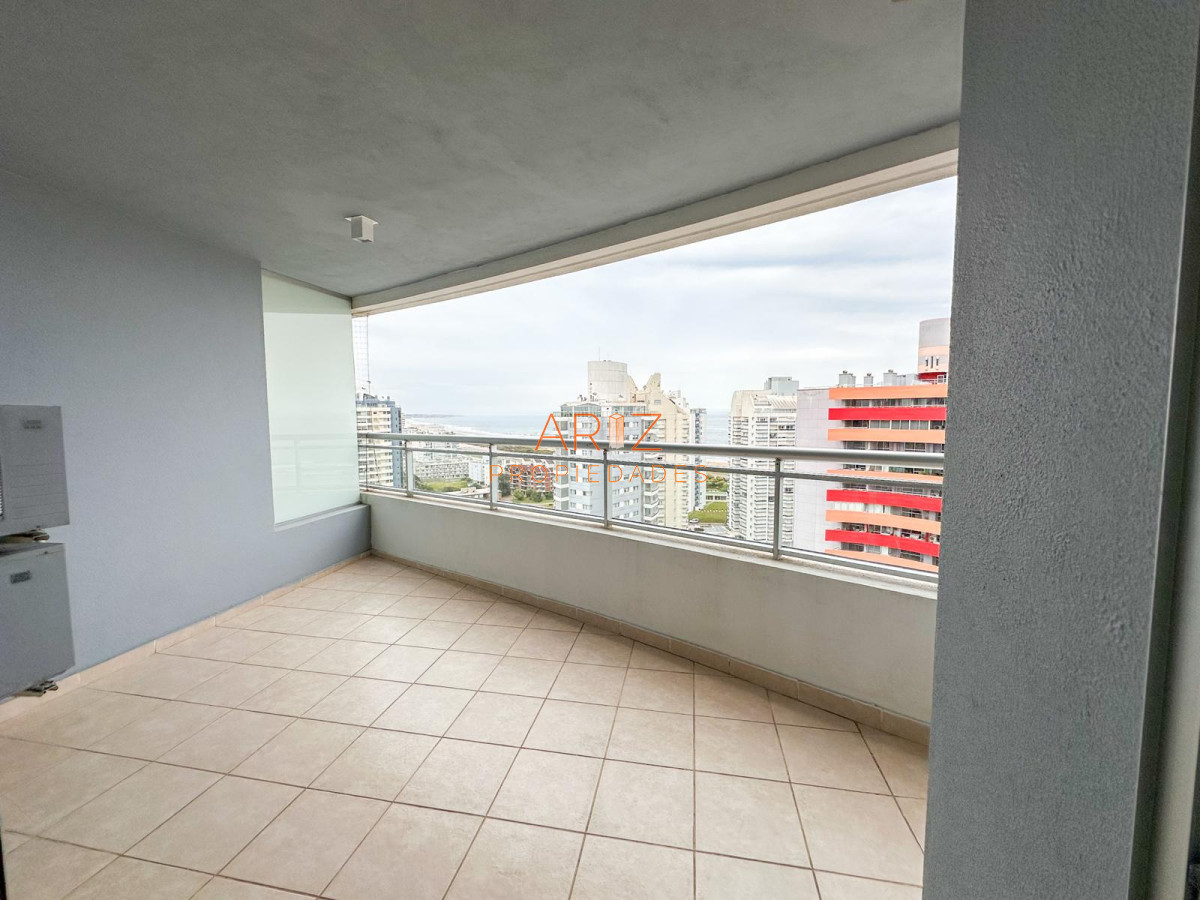 Apartamento ID.2144 - VENTA APARTAMENTO 3 DORMITORIOS 2 BAÑOS PUNTA DEL ESTE A PASOS DE LA BRAVA TODOS LOS SERVICIOS