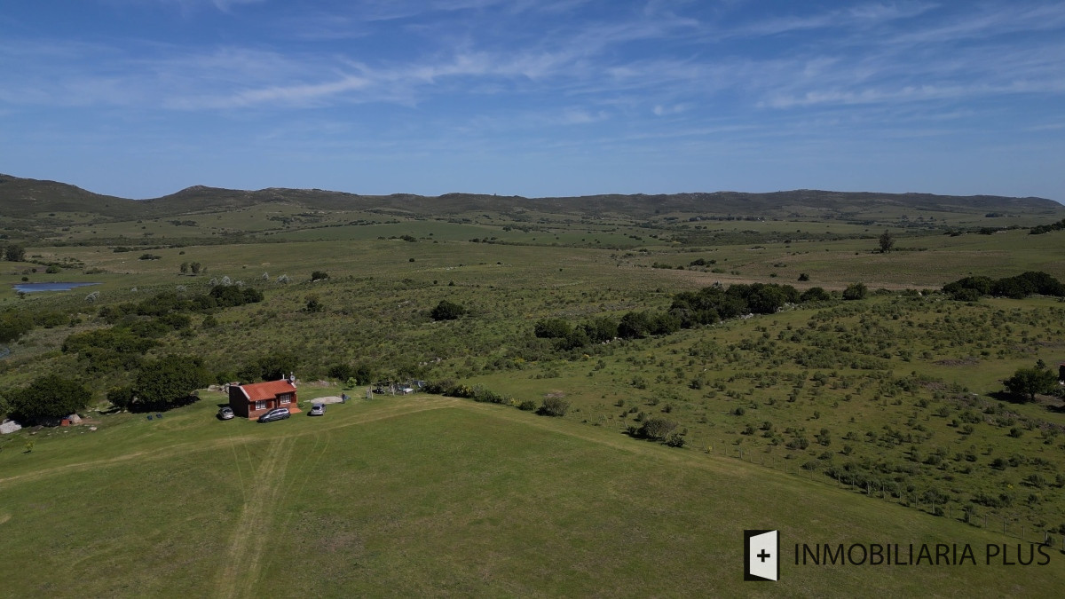 Chacra ID.1015 - Venta de Chacra de 16 hectáreas en Zona Rural con casa de 1 Dormitorios 1 Baños 