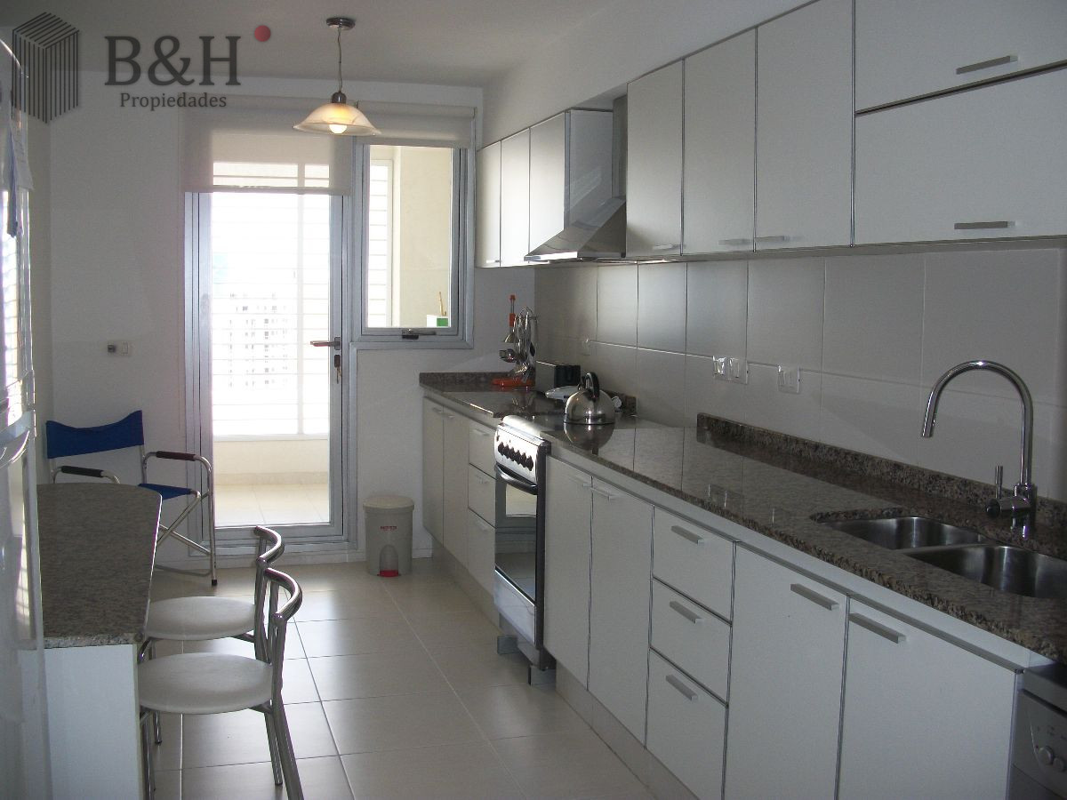 Apartamento ID.4555 - Apartamento - Playa Brava Parada 3