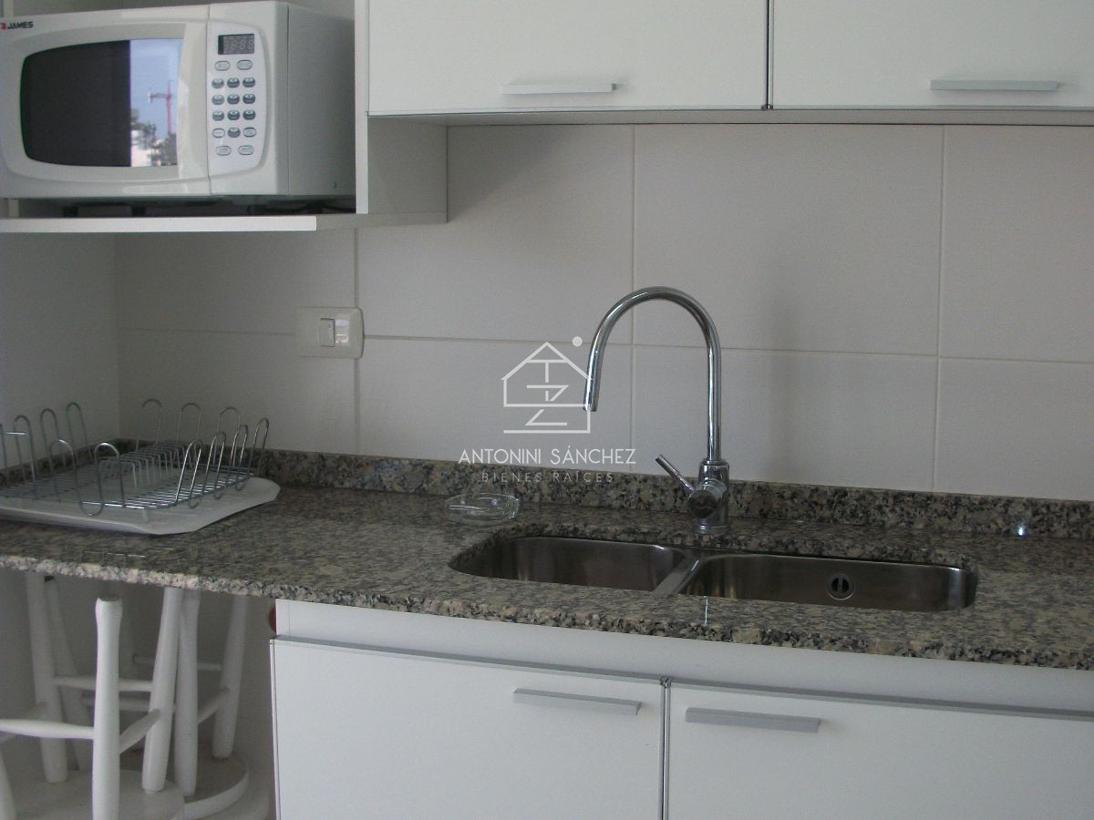 Apartamento ID.2029 - Apartamento, Playa Brava 3 dormitorios y 3 baños 
