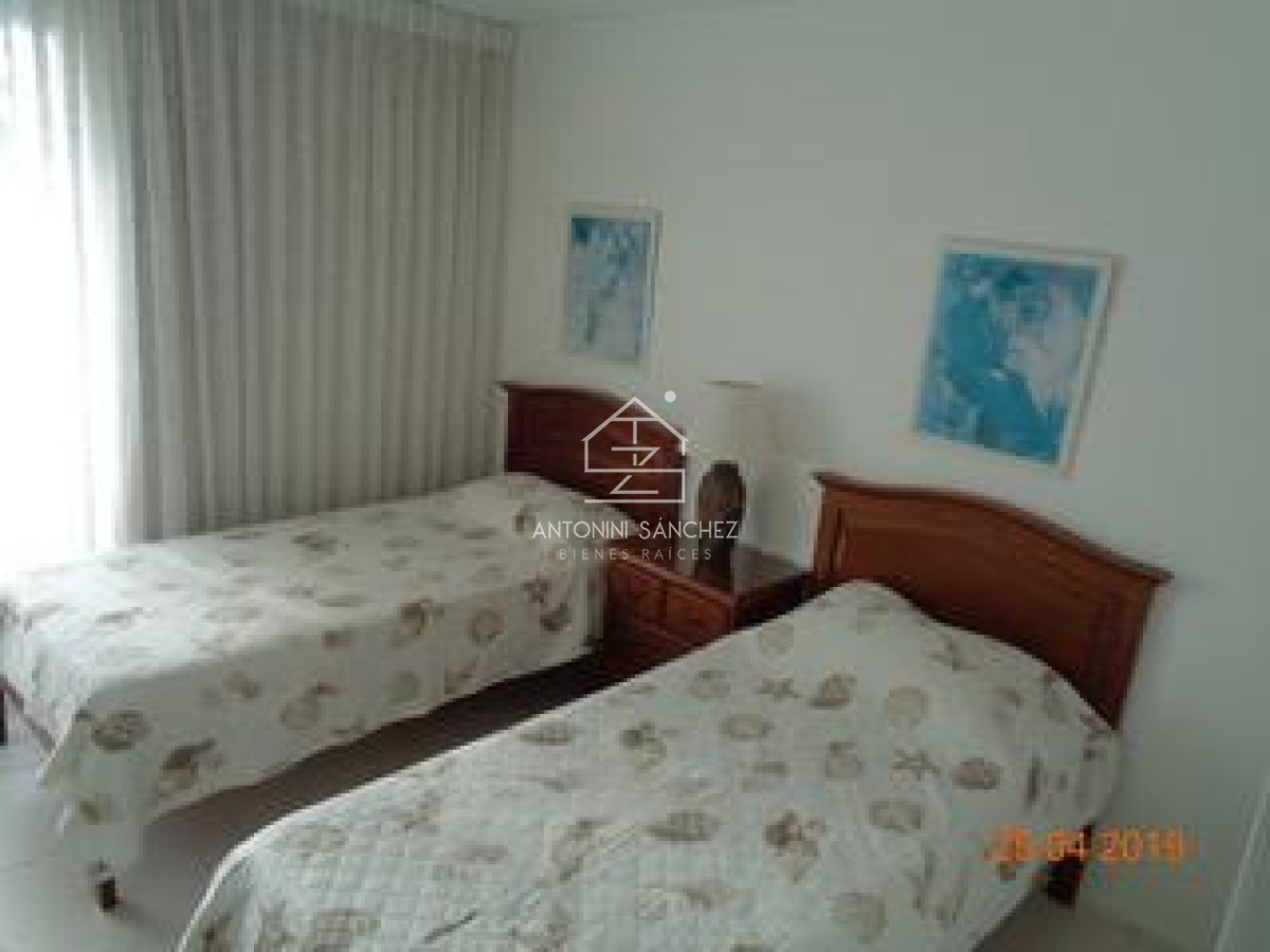 Apartamento ID.2029 - Apartamento, Playa Brava 3 dormitorios y 3 baños 