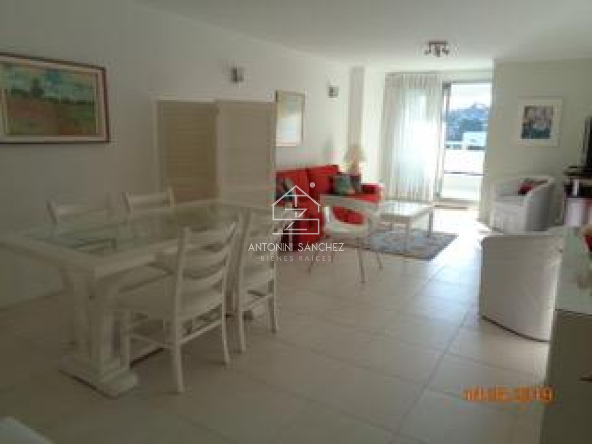 Apartamento ID.2029 - Apartamento, Playa Brava 3 dormitorios y 3 baños 