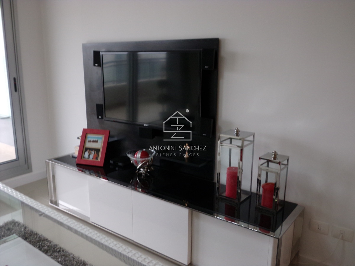 Apartamento ID.2420 - Venta Apartamento 3 Dormitorios Punta del Este 