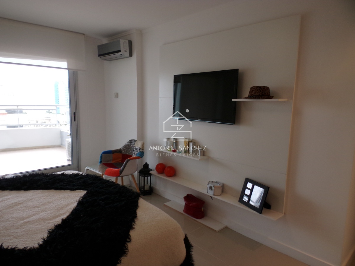 Apartamento ID.2420 - Venta Apartamento 3 Dormitorios Punta del Este 