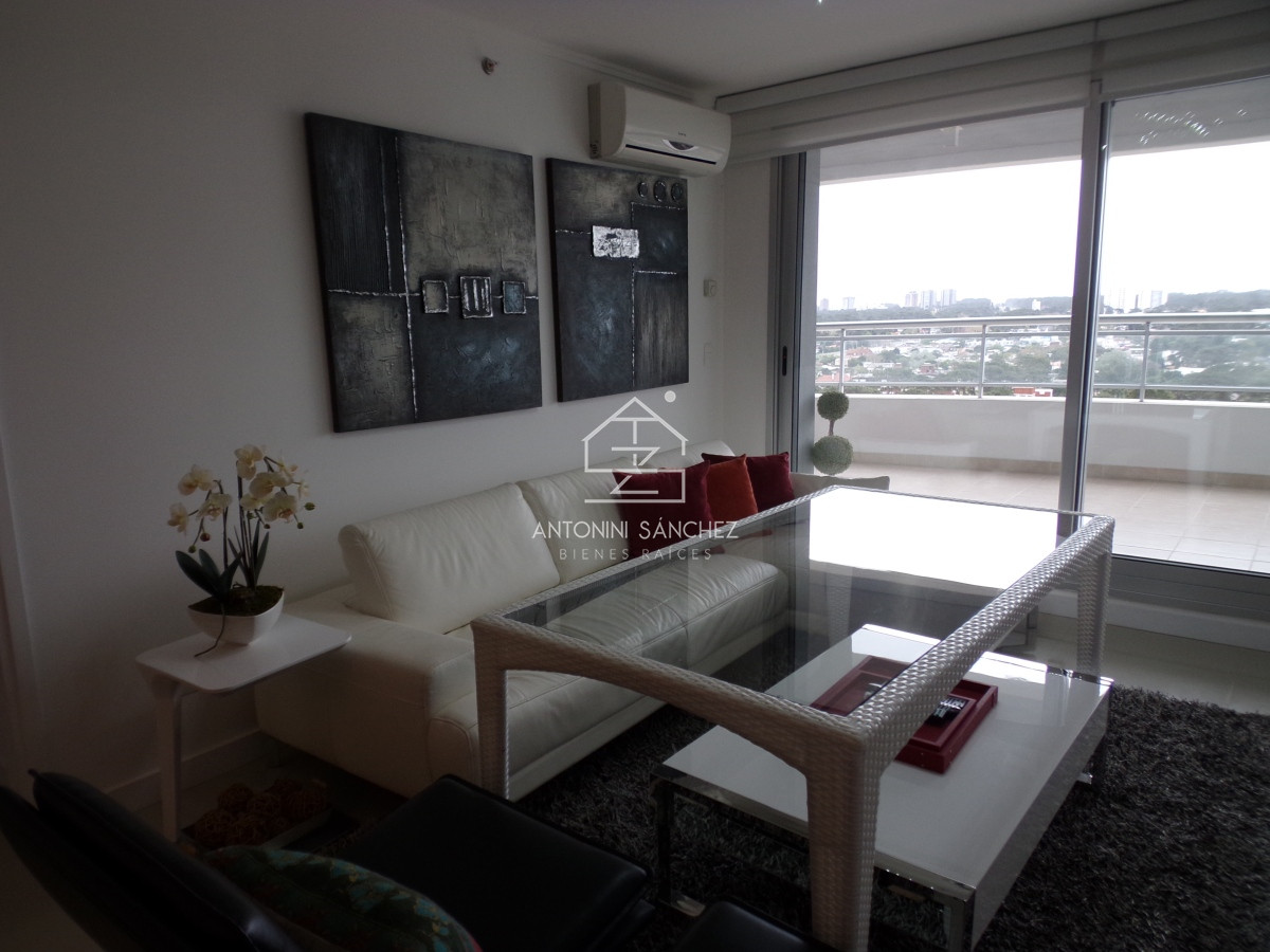 Apartamento ID.2420 - Venta Apartamento 3 Dormitorios Punta del Este 