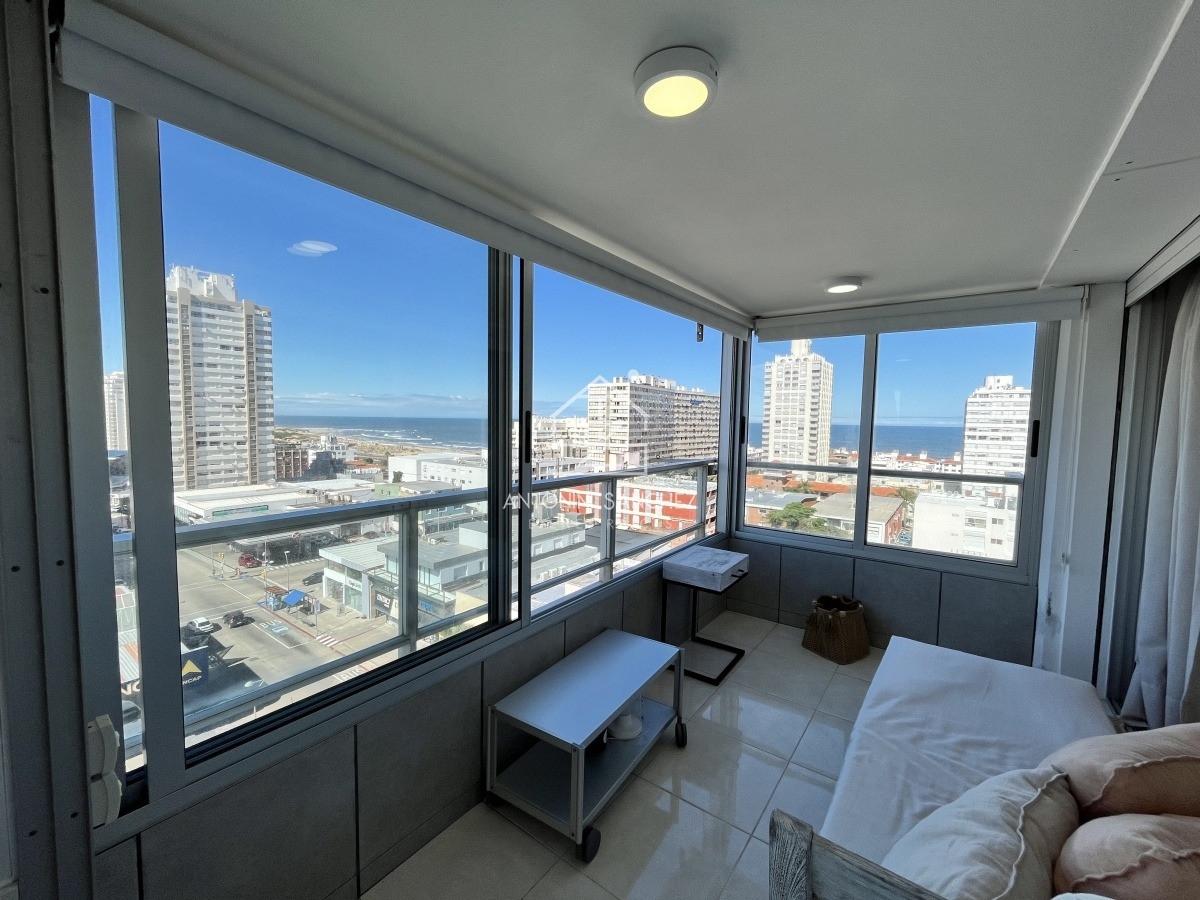 Apartamento ID.2437 - Venta Apartamento 2 Dormitorios Punta del Este