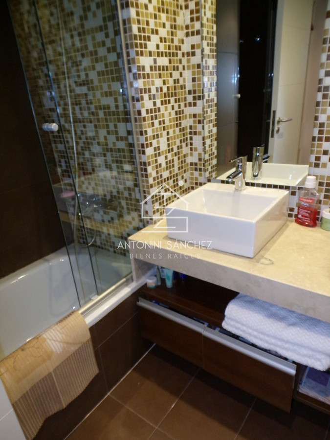 Apartamento ID.2420 - Venta Apartamento 3 Dormitorios Punta del Este 