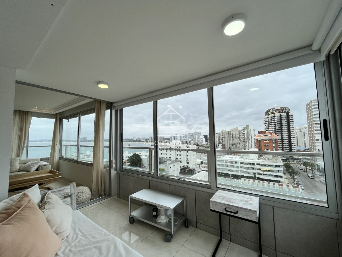 Apartamento ID.2437 - Venta Apartamento 2 Dormitorios Punta del Este