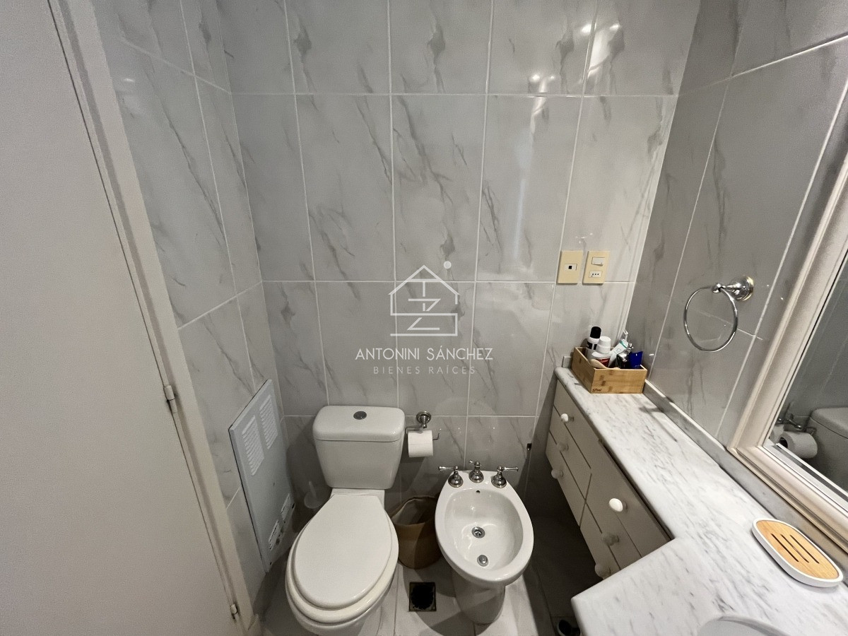 Apartamento ID.2437 - Venta Apartamento 2 Dormitorios Punta del Este