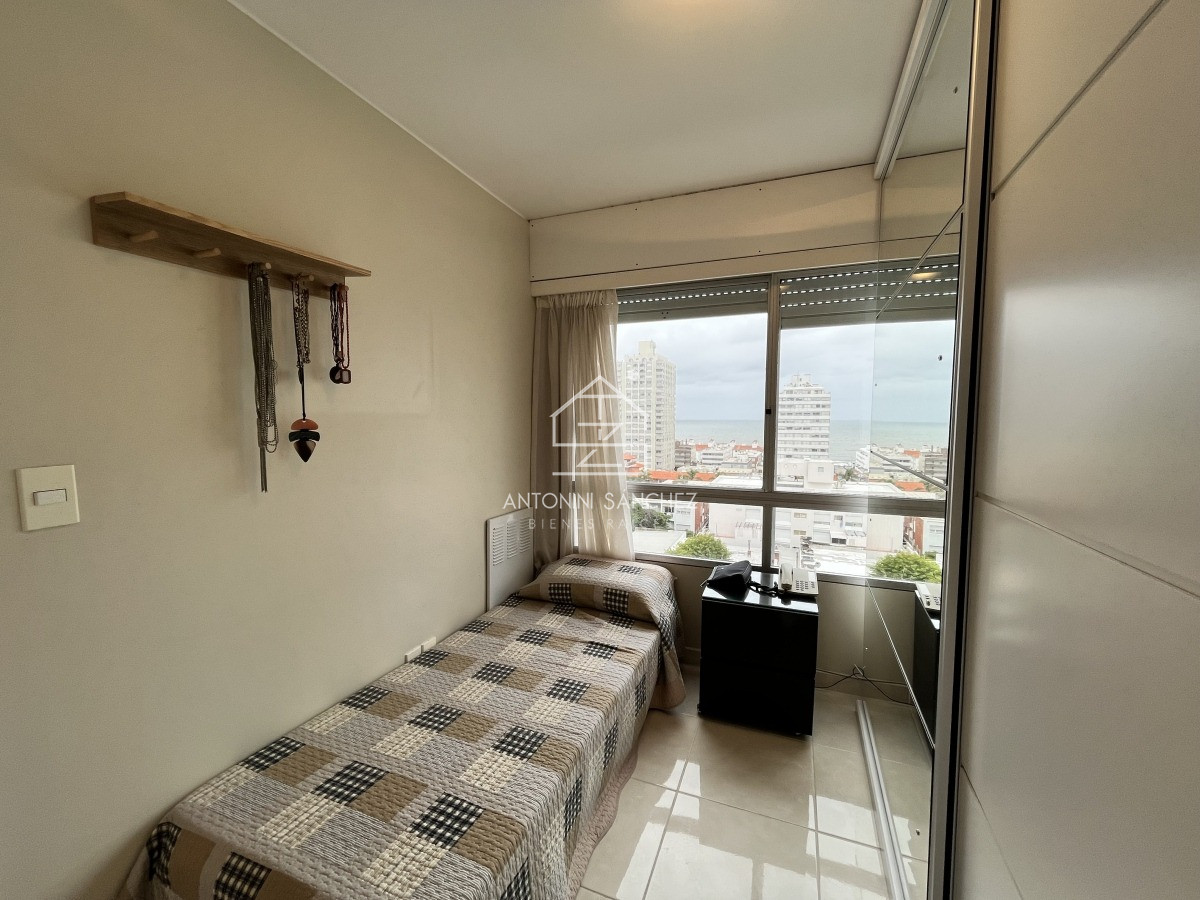 Apartamento ID.2437 - Venta Apartamento 2 Dormitorios Punta del Este