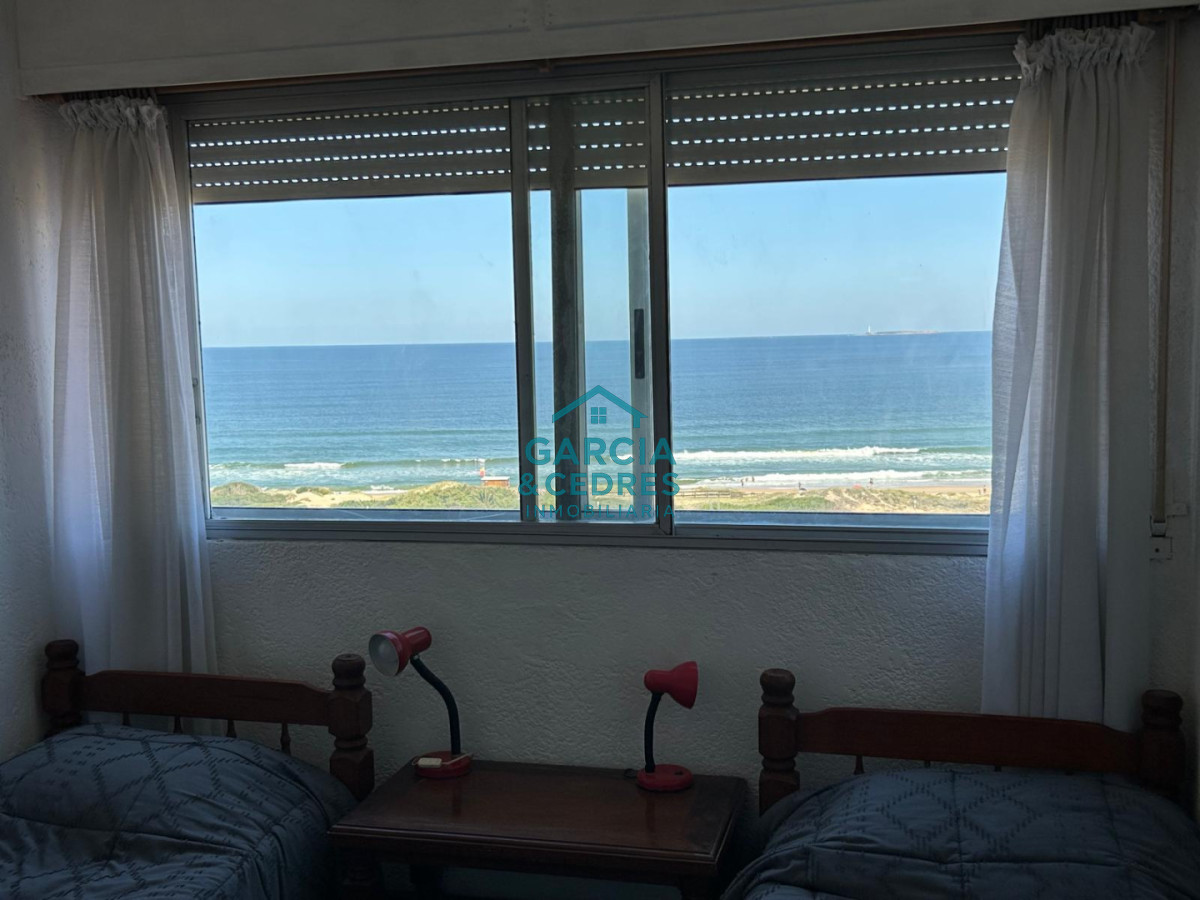Apartamento ID.321 - Apartamento de 2 dormitorios en Playa Brava a pasos del mar