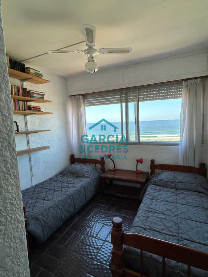 Apartamento ID.321 - Apartamento de 2 dormitorios en Playa Brava a pasos del mar