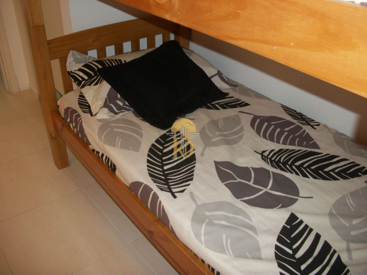 Apartamento en Playa Brava de 2 dormitorios y dependencia -id-81-24