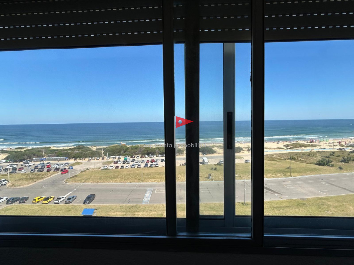 Apartamento ID.119 - Venta apto punta del este 2 dormitorios frente a playa brava