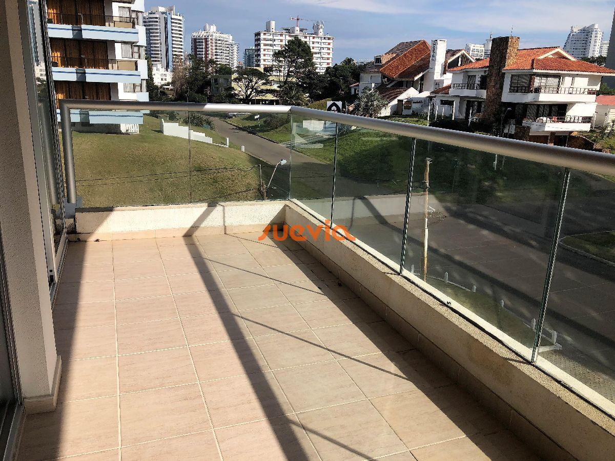 Apartamento - Playa Brava 2 dorm 2 baños.