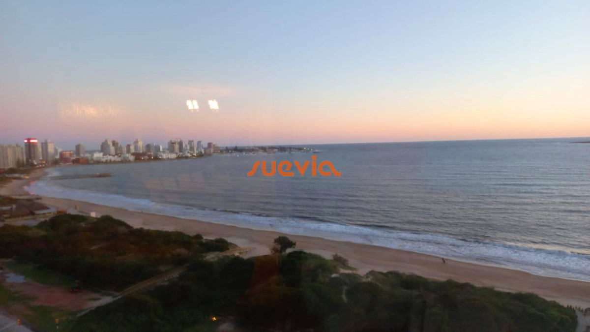 Hermoso apartamento en primera línea en Paya Mansa