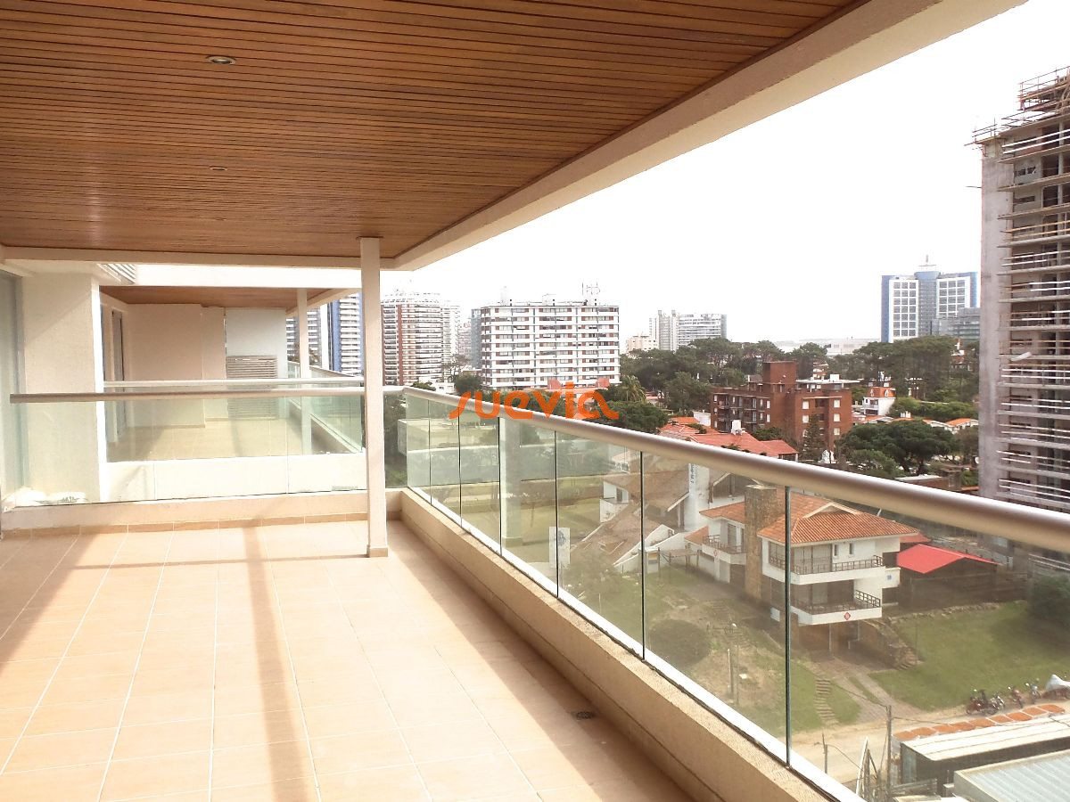 Brava - GoPunta - Portal Inmobiliario de Punta del Este - Maldonado