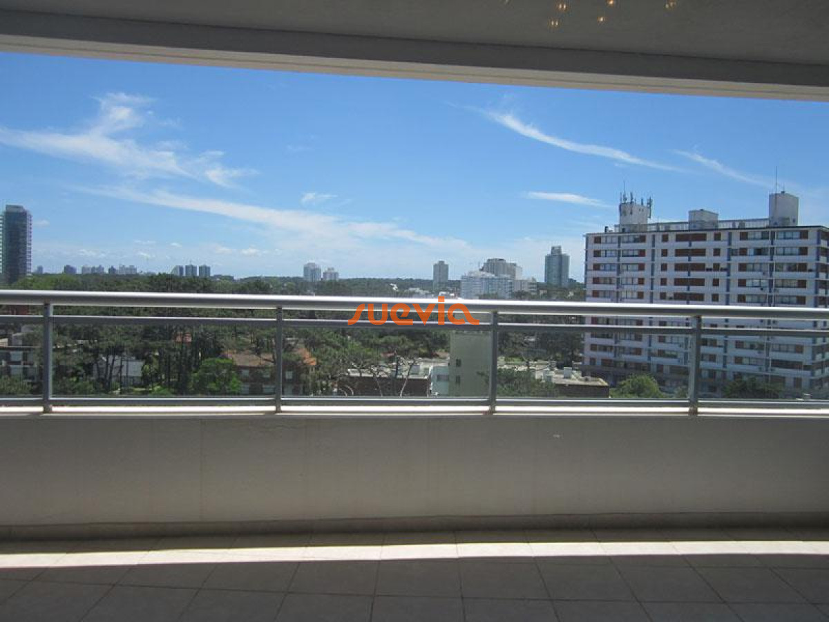 Brava - GoPunta - Portal Inmobiliario de Punta del Este - Maldonado