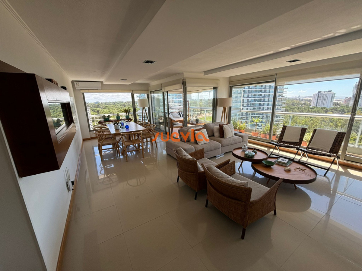 Apartamento ID.4330 - EXCLUSIVO PENTHOUSE EN VENTA