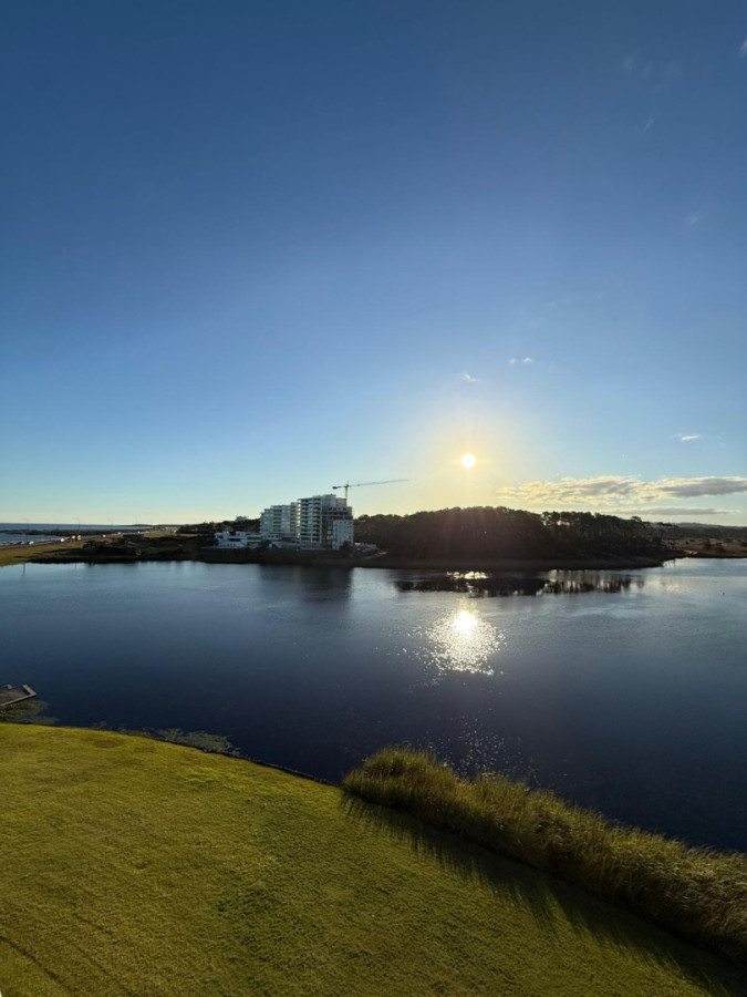 PentHouse pasante en playa Mansa