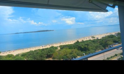Apartamento en primera línea en Mansa