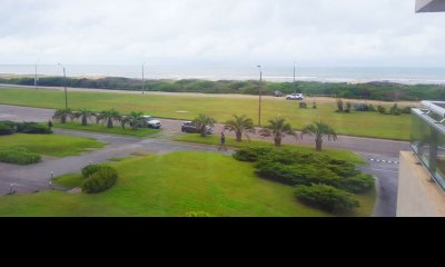 Torre Lobos Playa Brava Punta del Este 4 dorm 5 baños. 2 cocheras