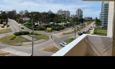 Apartamento a una cuadra y media de Playa Mansa