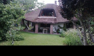 Casa en Los Arrayanes a 2 cuadras del Río Negro