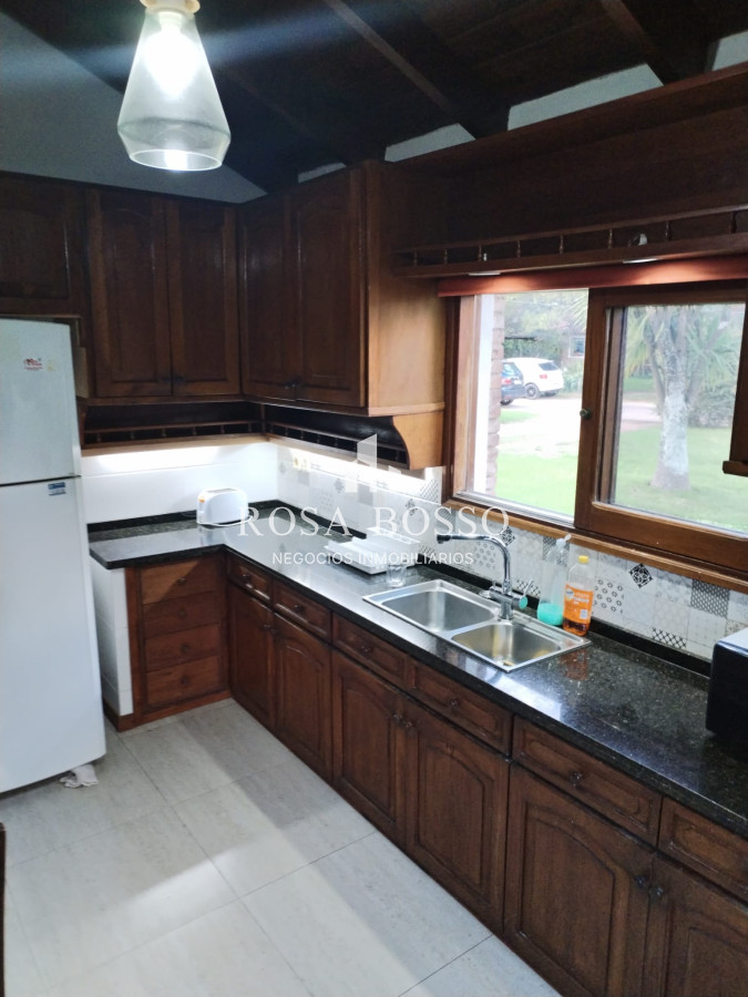 Apartamento ID.9121 - Alquiler casa Barrio Privado Pinares 4 dormitorios