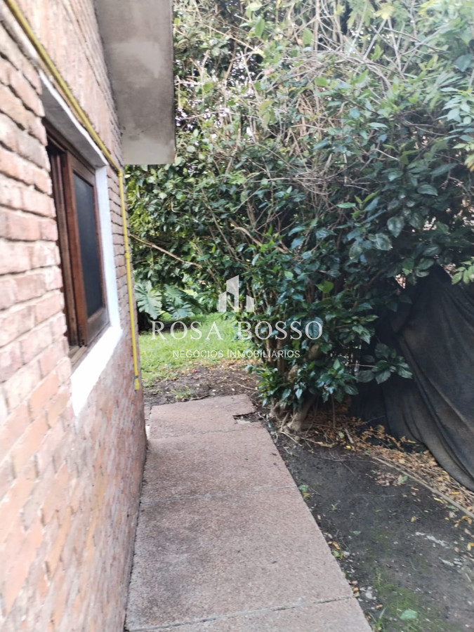 Apartamento ID.9121 - Alquiler casa Barrio Privado Pinares 4 dormitorios