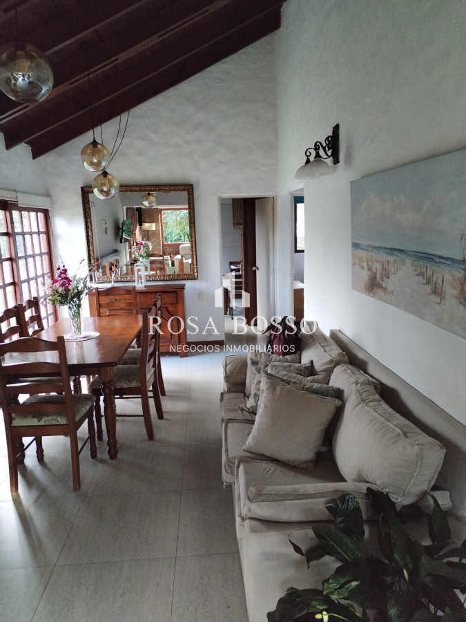 Apartamento ID.9121 - Alquiler casa Barrio Privado Pinares 4 dormitorios