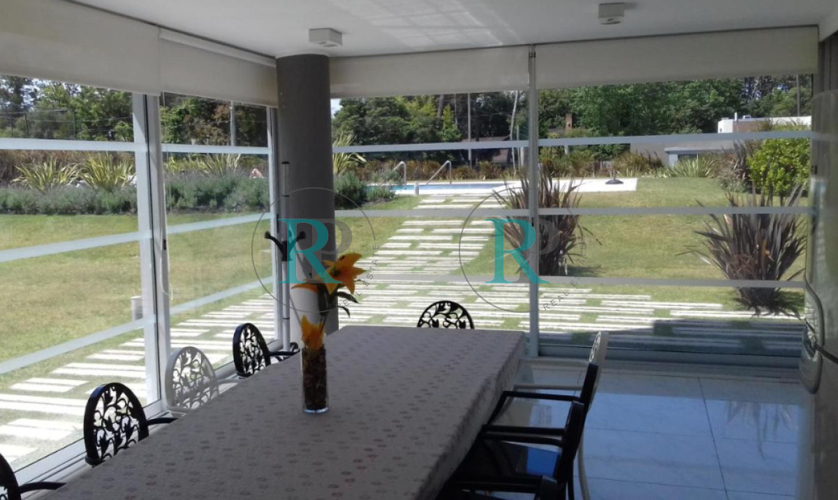 Apartamento ID.2273 - Hermoso apartamento con garaje y bajos gastos comunes