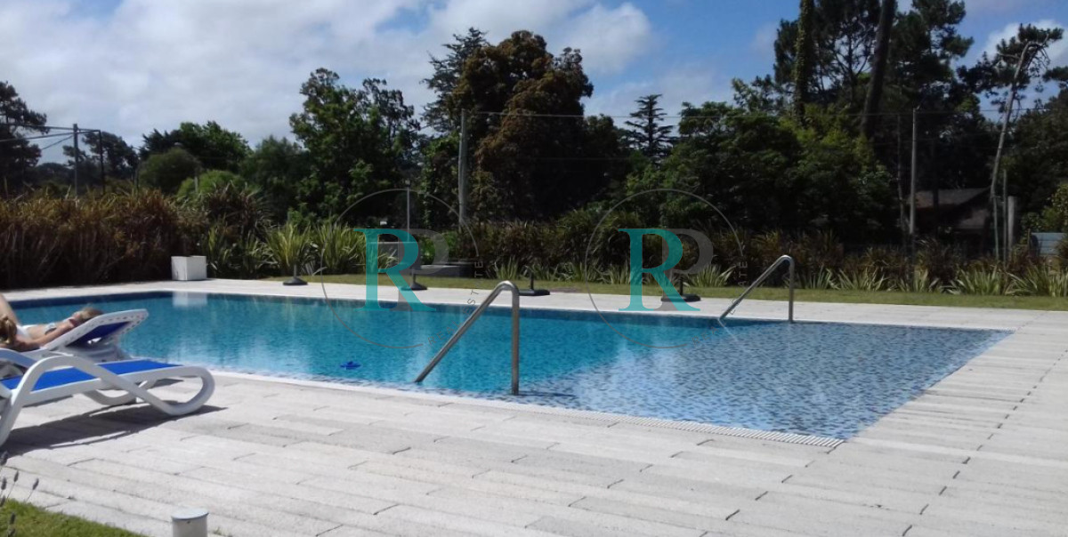 Apartamento ID.2273 - Hermoso apartamento con garaje y bajos gastos comunes