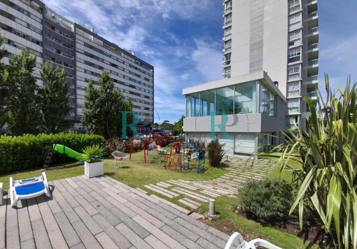 Apartamento ID.2273 - Hermoso apartamento con garaje y bajos gastos comunes
