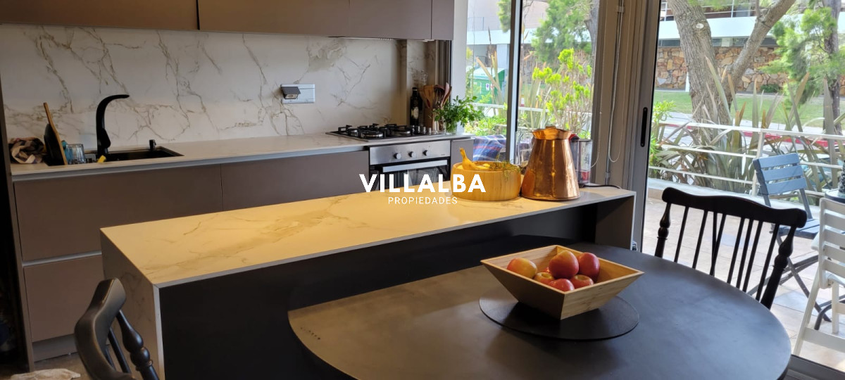 Apartamento ID.3940 - Hermoso Y Amplio Apartamento en Punta Del Este