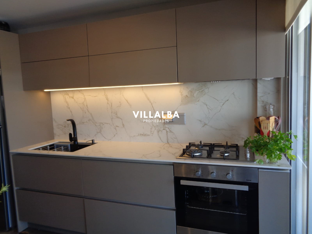 Apartamento ID.3940 - Hermoso Y Amplio Apartamento en Punta Del Este