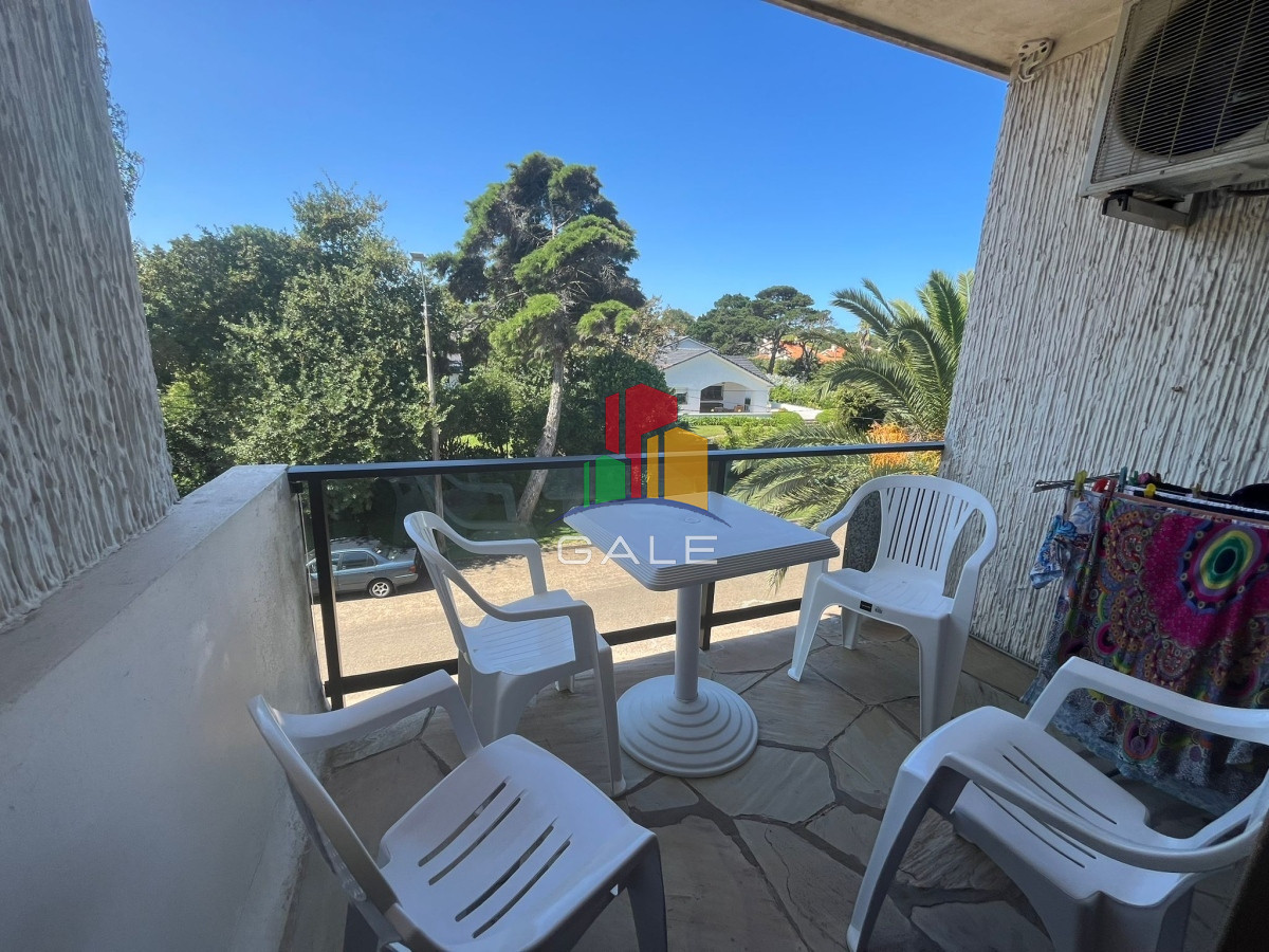 Venta de Apartamento en Mansa, Punta del Este, a solo una cuadra del mar!