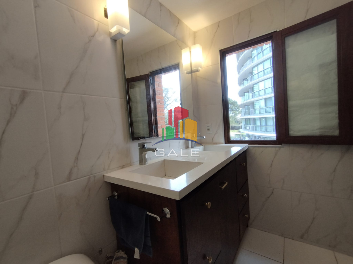 Apartamento ID.2713 - Apartamento en Venta Punta del Este