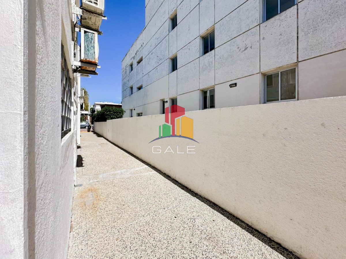 Apartamento ID.2195 - Oportunidad a metros del puerto de Punta del Este
