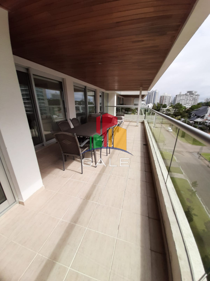 Brava - GoPunta - Portal Inmobiliario de Punta del Este - Maldonado
