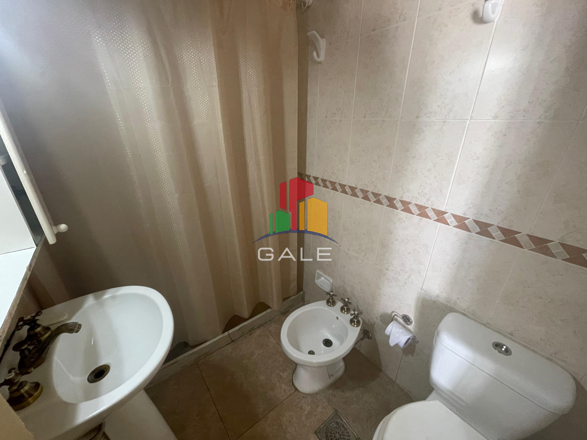 Apartamento ID.3617 - Oportunidad en Peninsula a 150 mts del mar y a 100 mts Gorlero